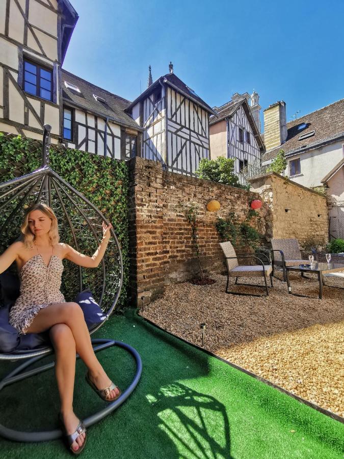 Le Spa De La Cathedrale - Jacuzzi - Sauna - Champagne - Netflix - Wifi Troyes Exteriör bild