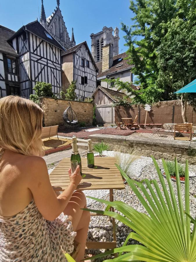 Le Spa De La Cathedrale - Jacuzzi - Sauna - Champagne - Netflix - Wifi Troyes Exteriör bild