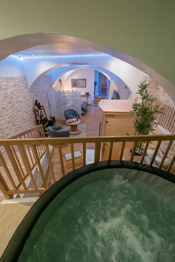 Le Spa De La Cathedrale - Jacuzzi - Sauna - Champagne - Netflix - Wifi Troyes Exteriör bild